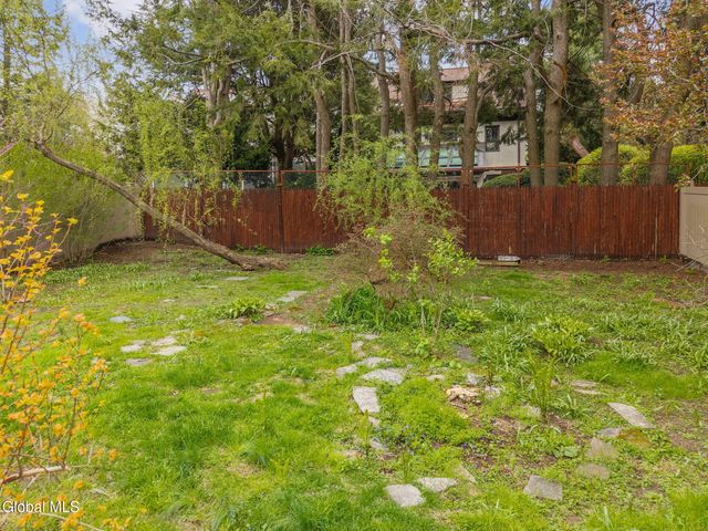 477 Western Avenue, Albany, NY 12203