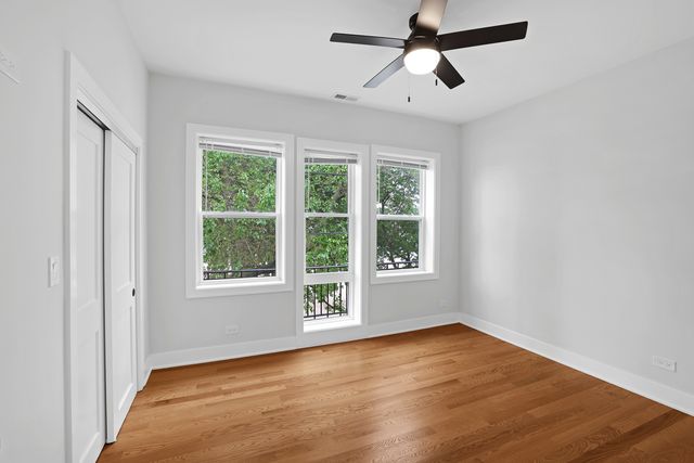 1055 W Pratt Boulevard 2A, Chicago, IL 60626