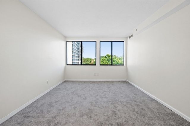 250 Hammond Pond Parkway 707S, Newton, MA 02467