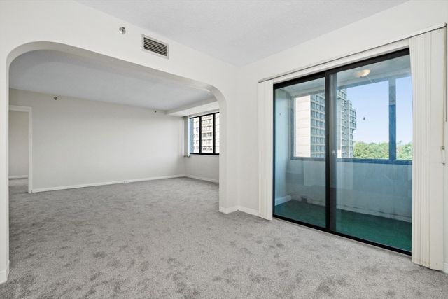 250 Hammond Pond Parkway 707S, Newton, MA 02467