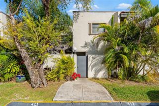 4726 SW 67th Avenue F6, Miami, FL 33155