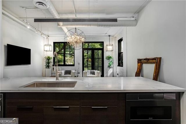 3235 Roswell Road NE 409, Atlanta, GA 30305