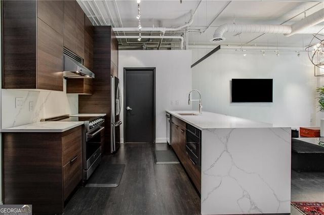 3235 Roswell Road NE 409, Atlanta, GA 30305