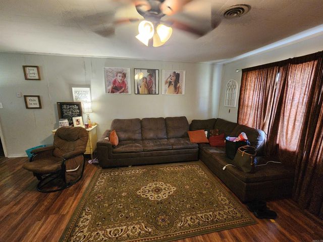 306 Pine Street, Keiser, AR 72351