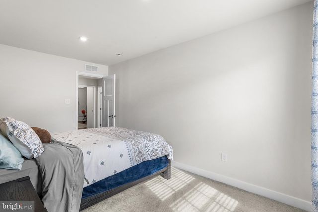 313 HIDDEN ACRES LN, Moorestown, NJ 08057