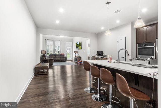 313 HIDDEN ACRES LN, Moorestown, NJ 08057