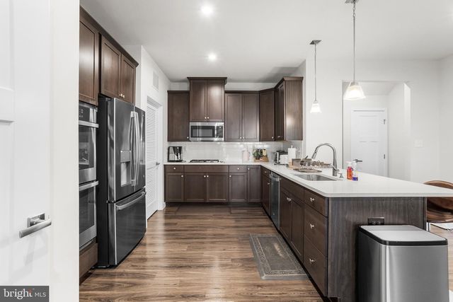 313 HIDDEN ACRES LN, Moorestown, NJ 08057