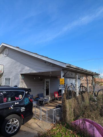 1658 E Nora Street, Springfield, MO 65803