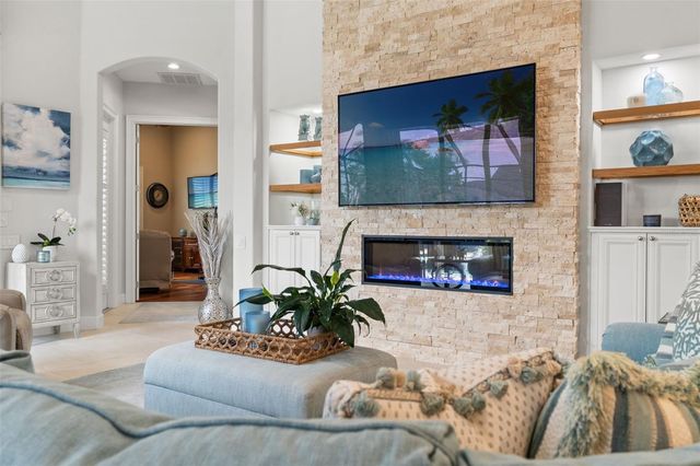 8921 EAGLE WATCH DRIVE, Riverview, FL 33578