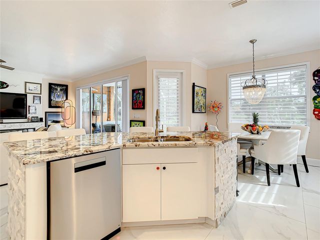 6818 SOMBRAS WAY, Land O Lakes, FL 34637