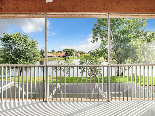 6818 SOMBRAS WAY, Land O Lakes, FL 34637