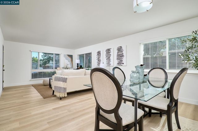 5520 Alaska Dr, Concord, CA 94521