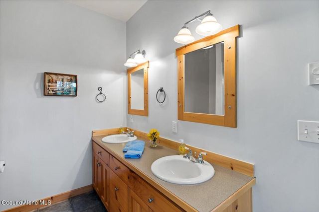 7373 E HAYDEN HAVEN RD, Hayden, ID 83835