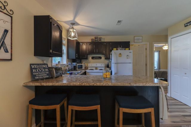 19 E valley dr, Hardy, AR 72542