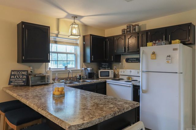 19 E valley dr, Hardy, AR 72542