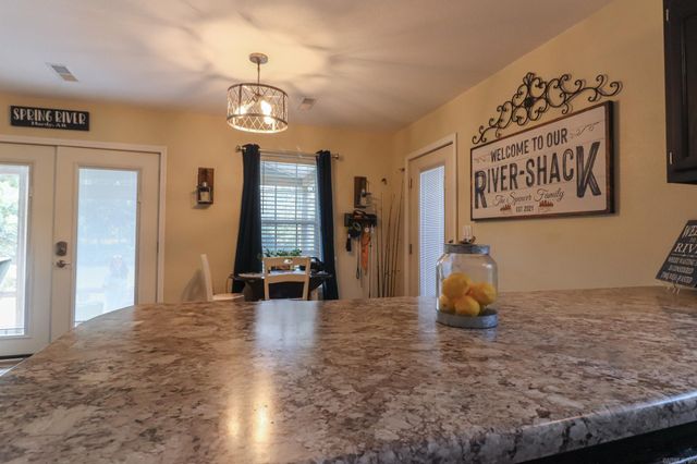 19 E valley dr, Hardy, AR 72542