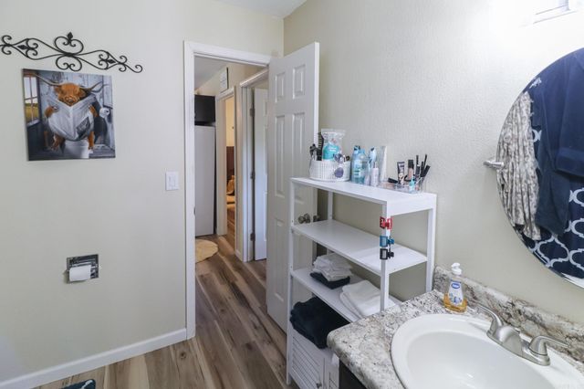 19 E valley dr, Hardy, AR 72542