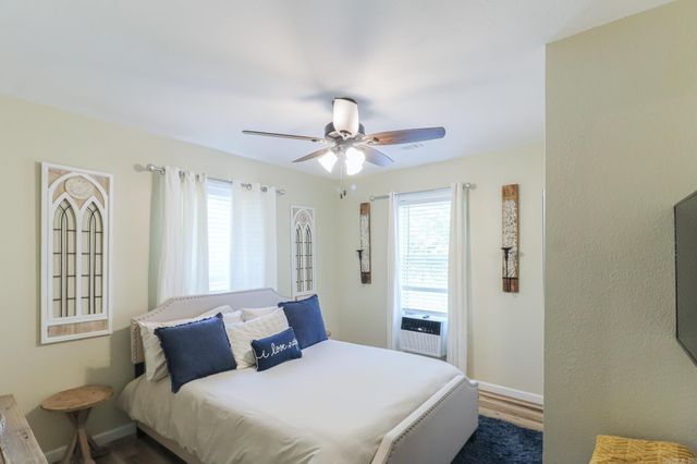 19 E valley dr, Hardy, AR 72542