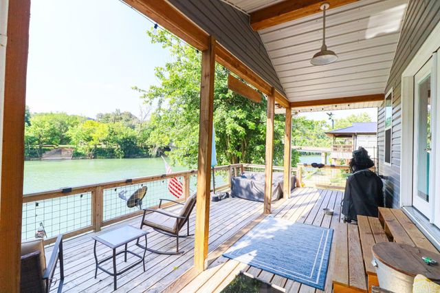 19 E valley dr, Hardy, AR 72542