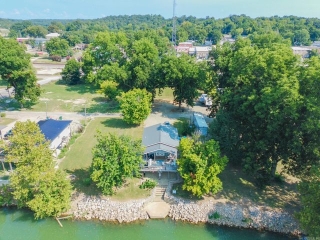 19 E valley dr, Hardy, AR 72542