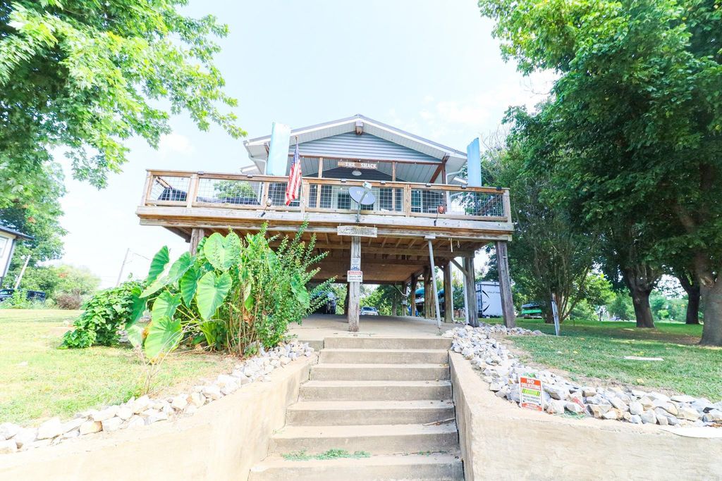 19 E valley dr, Hardy, AR 72542