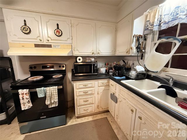 4310 Gillespie Court, Charlotte, NC 28205
