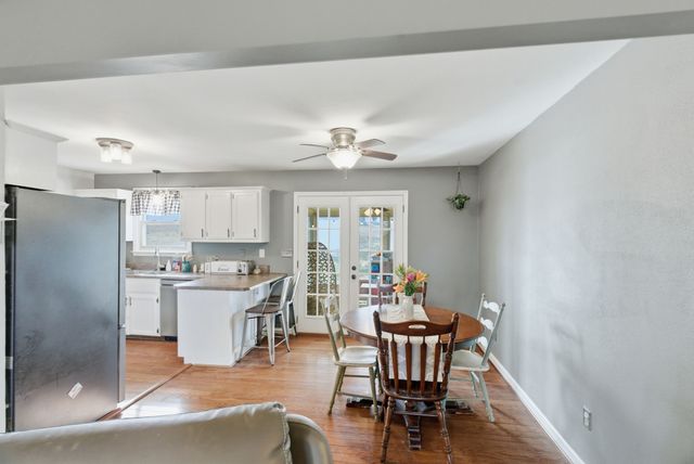 4004 S Breckenridge Ct, Springfield, TN 37172