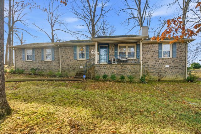 4004 S Breckenridge Ct, Springfield, TN 37172