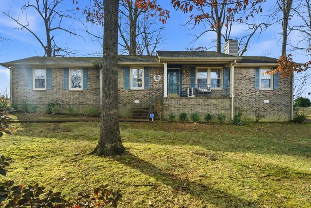 4004 S Breckenridge Ct, Springfield, TN 37172