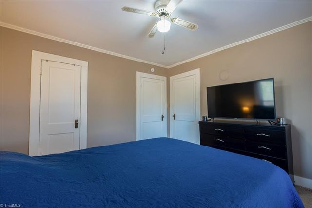 2660 W Pine Street, Mount Airy, NC 27030