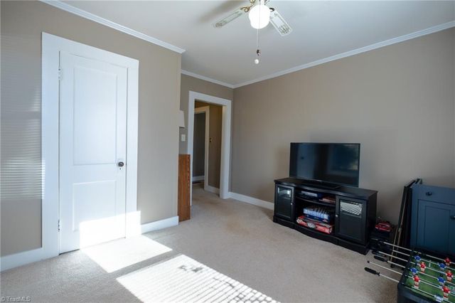 2660 W Pine Street, Mount Airy, NC 27030