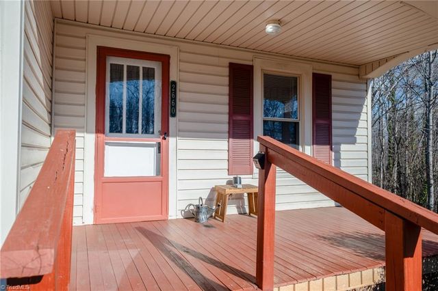 2660 W Pine Street, Mount Airy, NC 27030