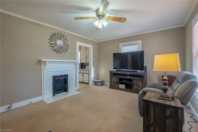 2660 W Pine Street, Mount Airy, NC 27030