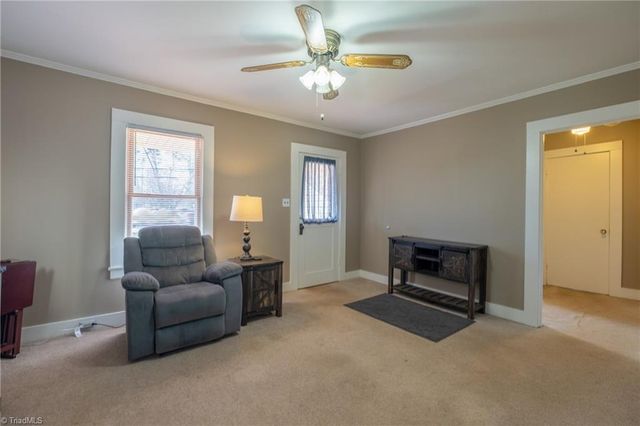 2660 W Pine Street, Mount Airy, NC 27030