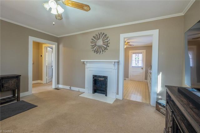 2660 W Pine Street, Mount Airy, NC 27030