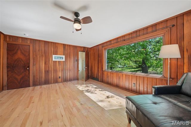 232 Old Ballwin Road, Ballwin, MO 63021