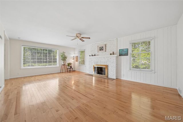 232 Old Ballwin Road, Ballwin, MO 63021