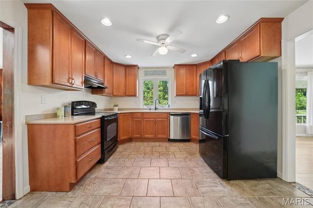 232 Old Ballwin Road, Ballwin, MO 63021