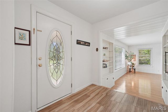 232 Old Ballwin Road, Ballwin, MO 63021