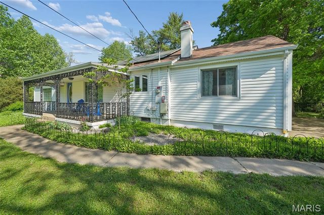 232 Old Ballwin Road, Ballwin, MO 63021