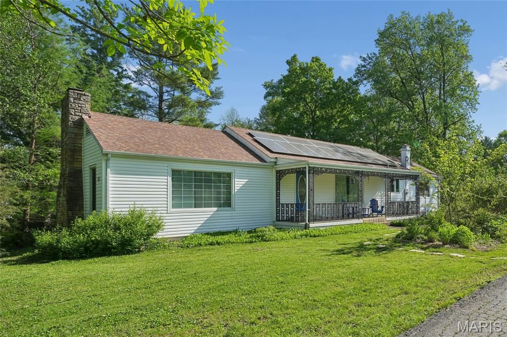 232 Old Ballwin Road, Ballwin, MO 63021