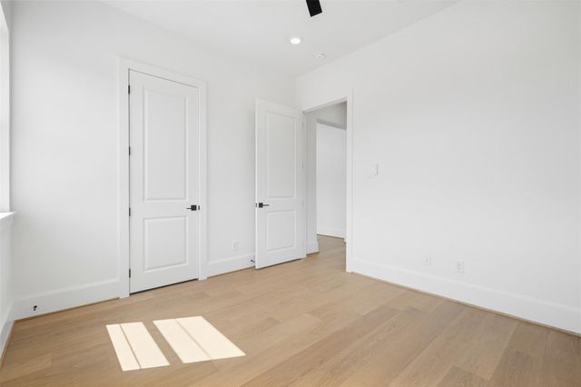 2111 Nantucket Drive D, Houston, TX 77057