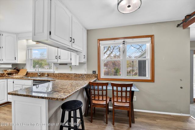 1532 N Magnolia Avenue, Lansing, MI 48912