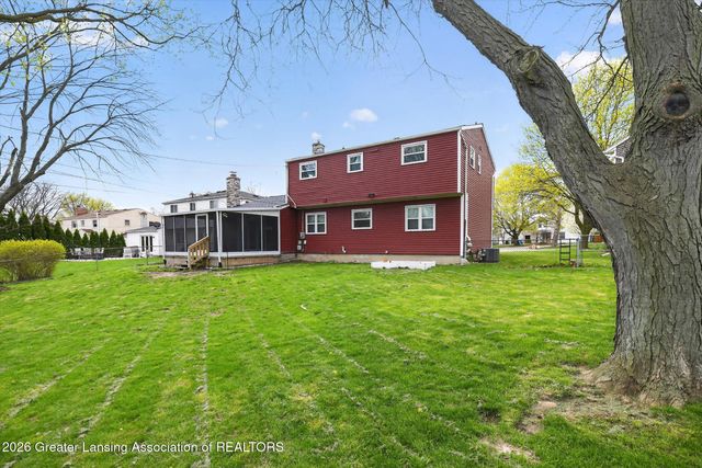 1532 N Magnolia Avenue, Lansing, MI 48912