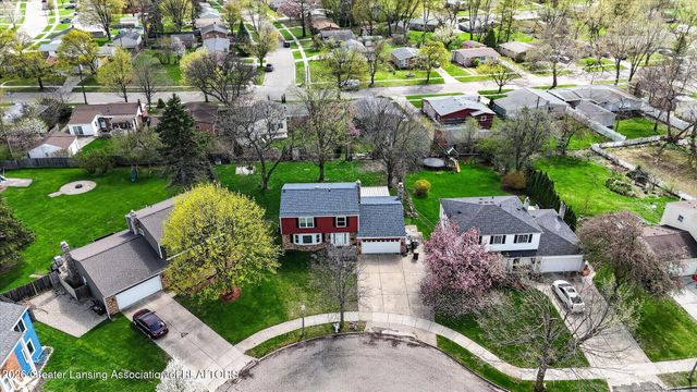 1532 N Magnolia Avenue, Lansing, MI 48912