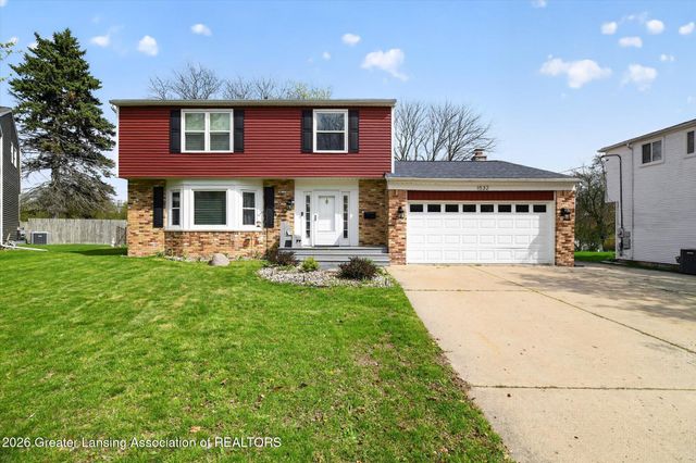 1532 N Magnolia Avenue, Lansing, MI 48912