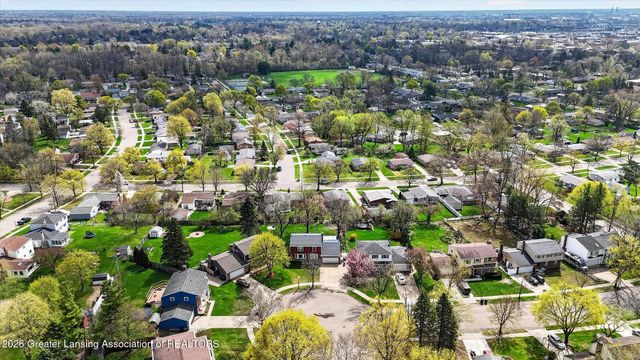 1532 N Magnolia Avenue, Lansing, MI 48912