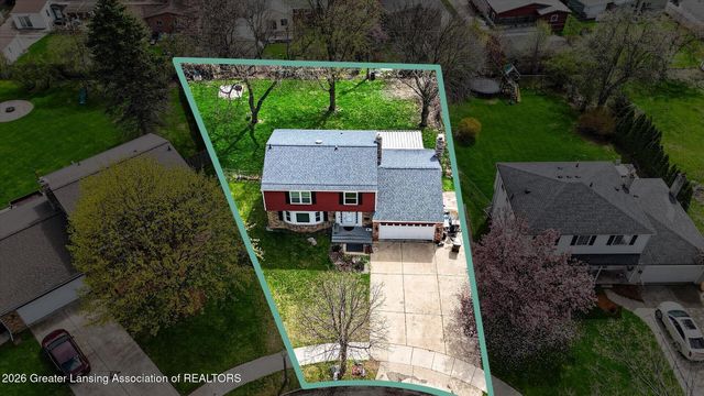1532 N Magnolia Avenue, Lansing, MI 48912