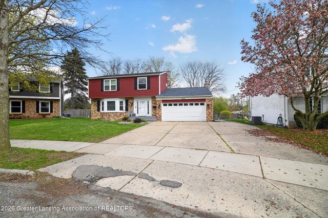 1532 N Magnolia Avenue, Lansing, MI 48912