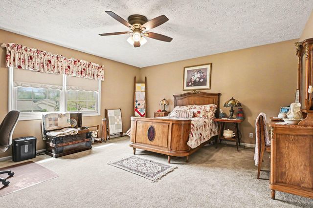 2698 N Van Gogh Drive, La Porte, IN 46350
